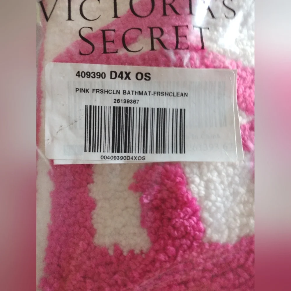 NWT🔥$38 Victoria's Secret Pink💗'Clean & Fresh' Bath Rug/Mat Limited Edition💝